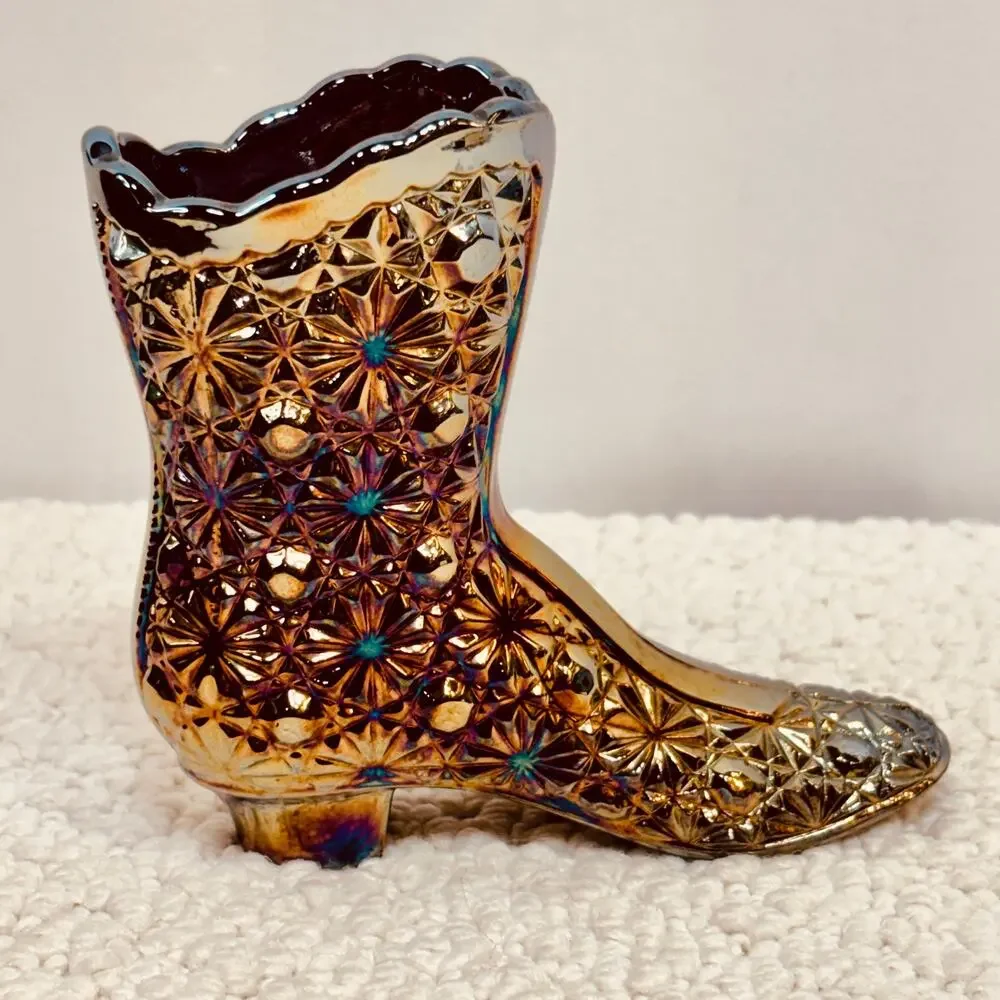 Fenton Carnival Glass Boot Purple Amethyst Daisy Button 4